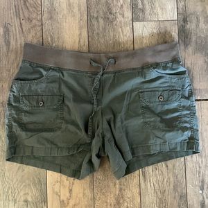 Sz 14 shorts